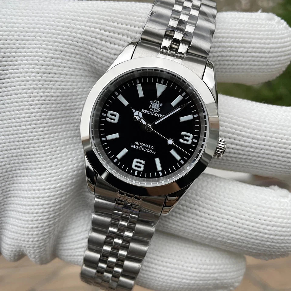 Steeldive SD1934T automatic diver watch silver black detail