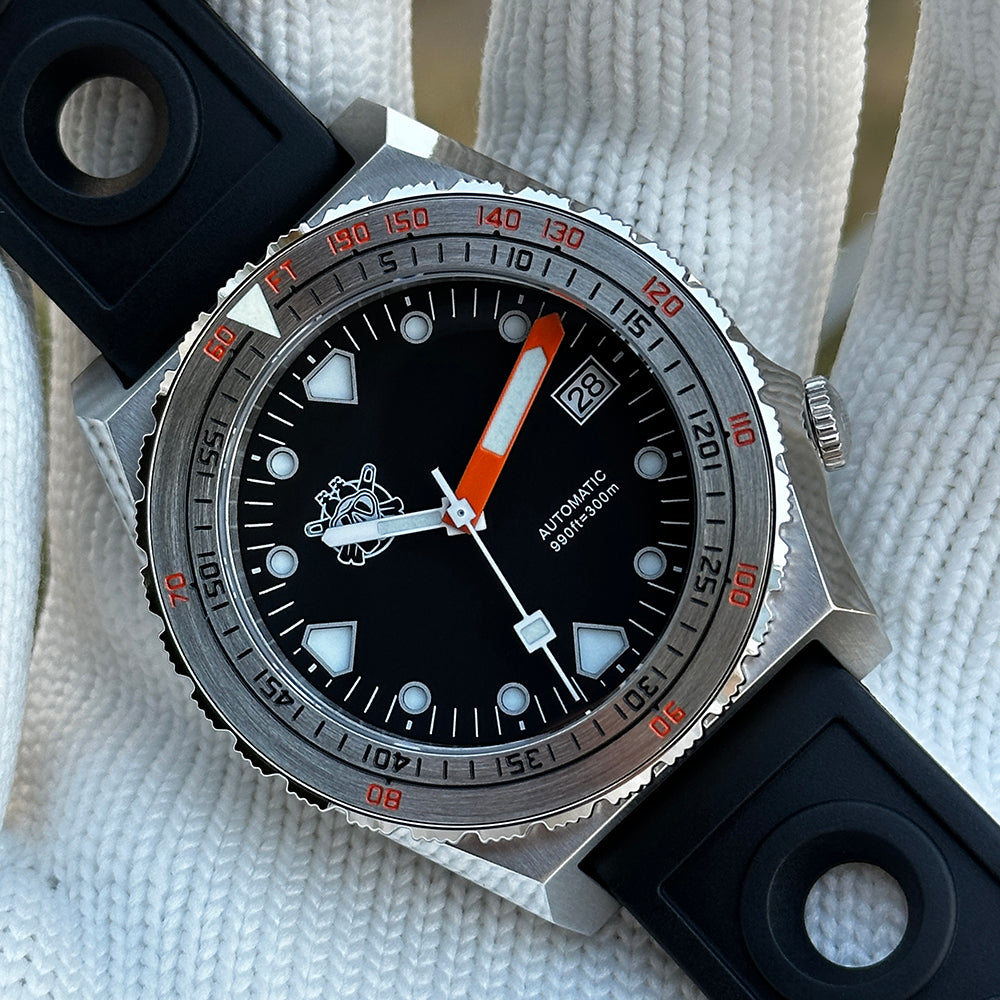STEELDIVE SD1936 dive watch — variant 36HH-HR stock photo