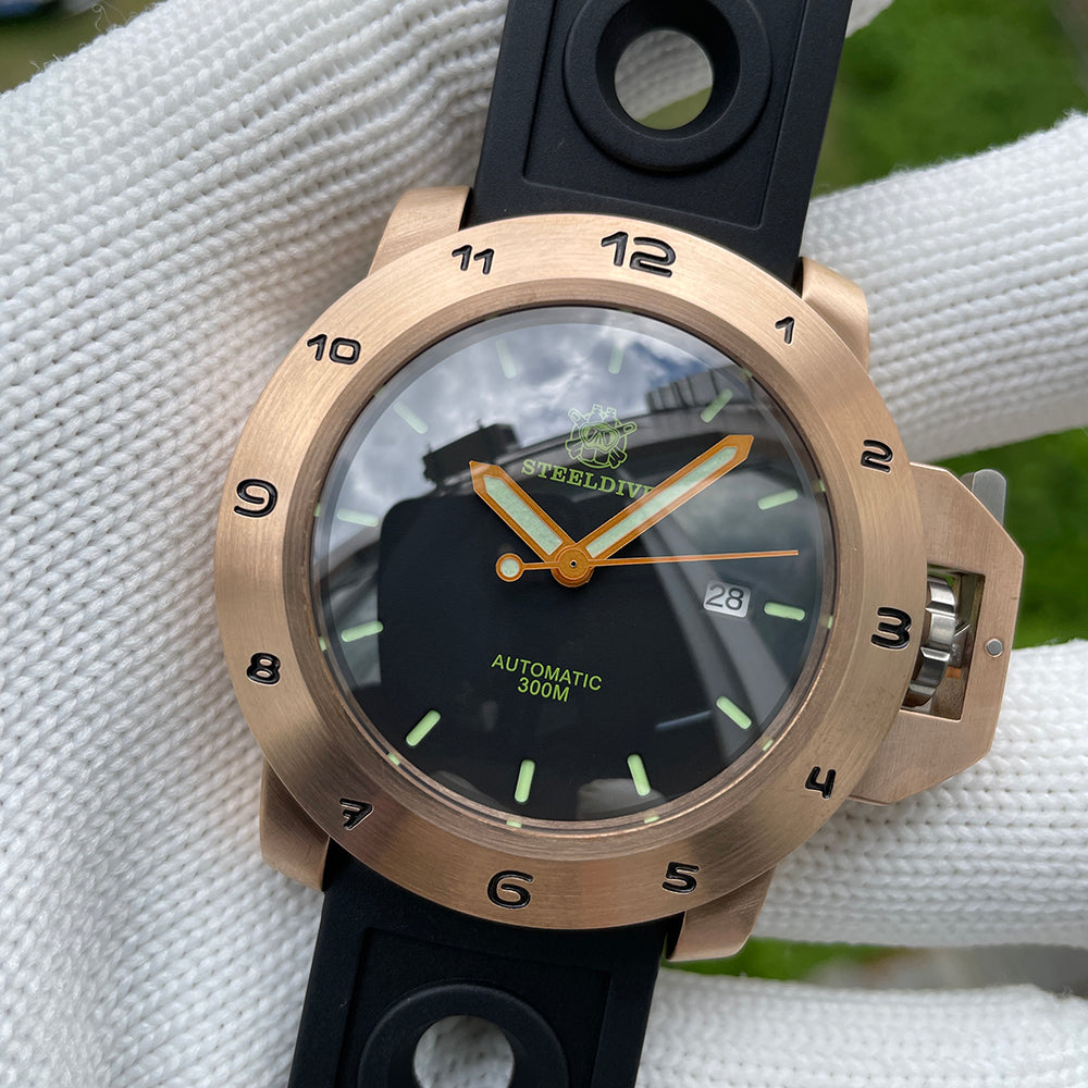 STEELDIVE SD1939S dive watch — variant 39S-HR stock photo