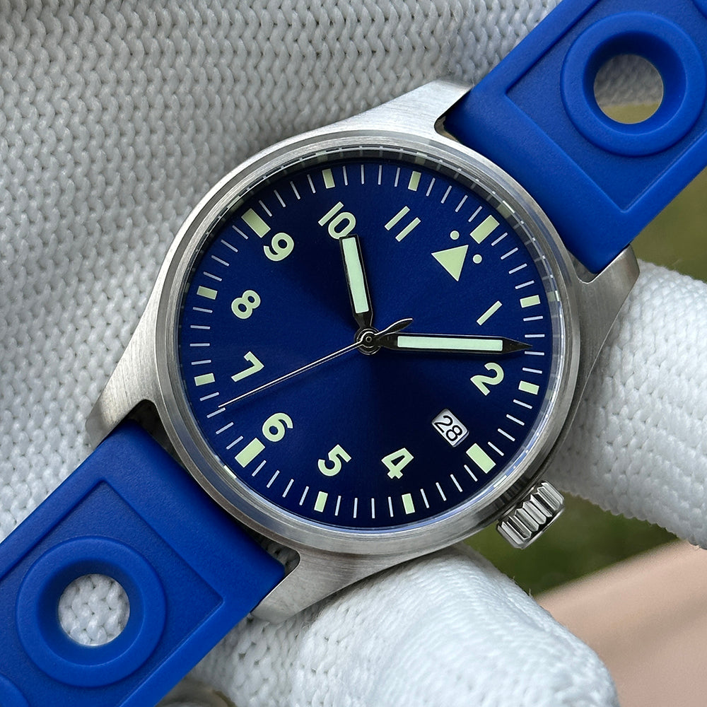 STEELDIVE SD1940 dive watch — variant 40BL-N-LR stock photo