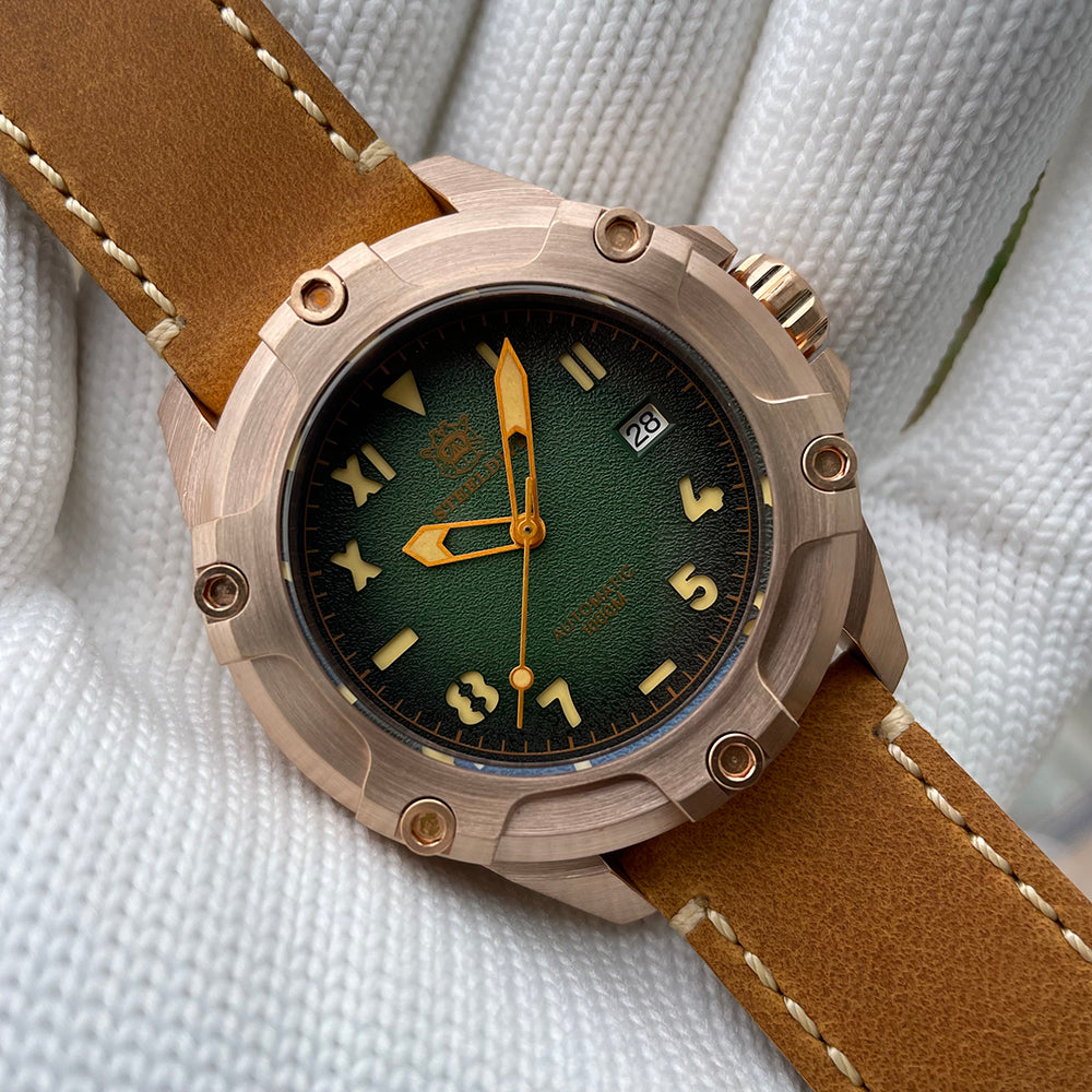 STEELDIVE SD1943S dive watch — variant 43S-ZL stock photo