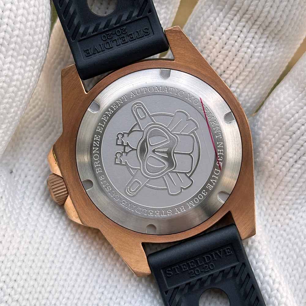 Steeldive SD1953S bronze caseback engraved with NH35 automatic 300m dive turtle logo and CuSn8 marking