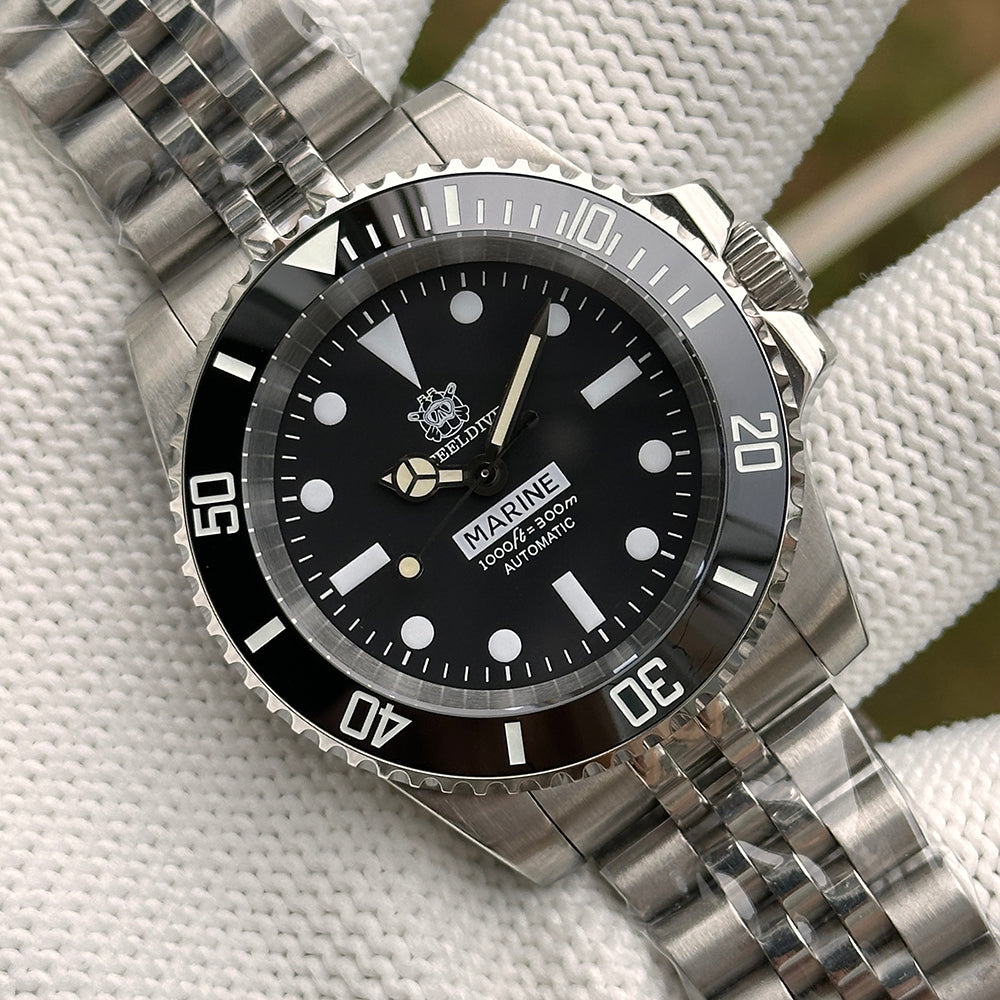 STEELDIVE SD1954 dive watch — variant 54M-JBL stock photo