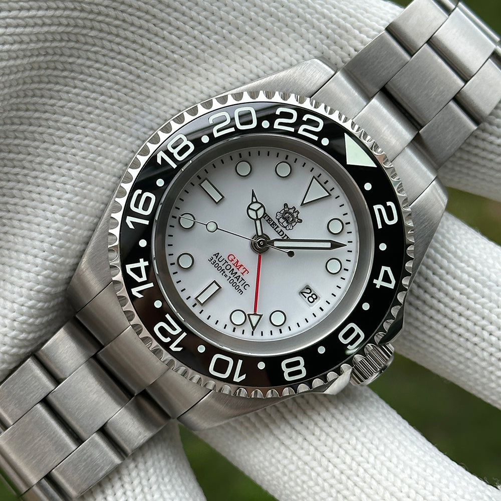 STEELDIVE SD1964GMT dive watch — variant 64GMT-BH-SS stock photo