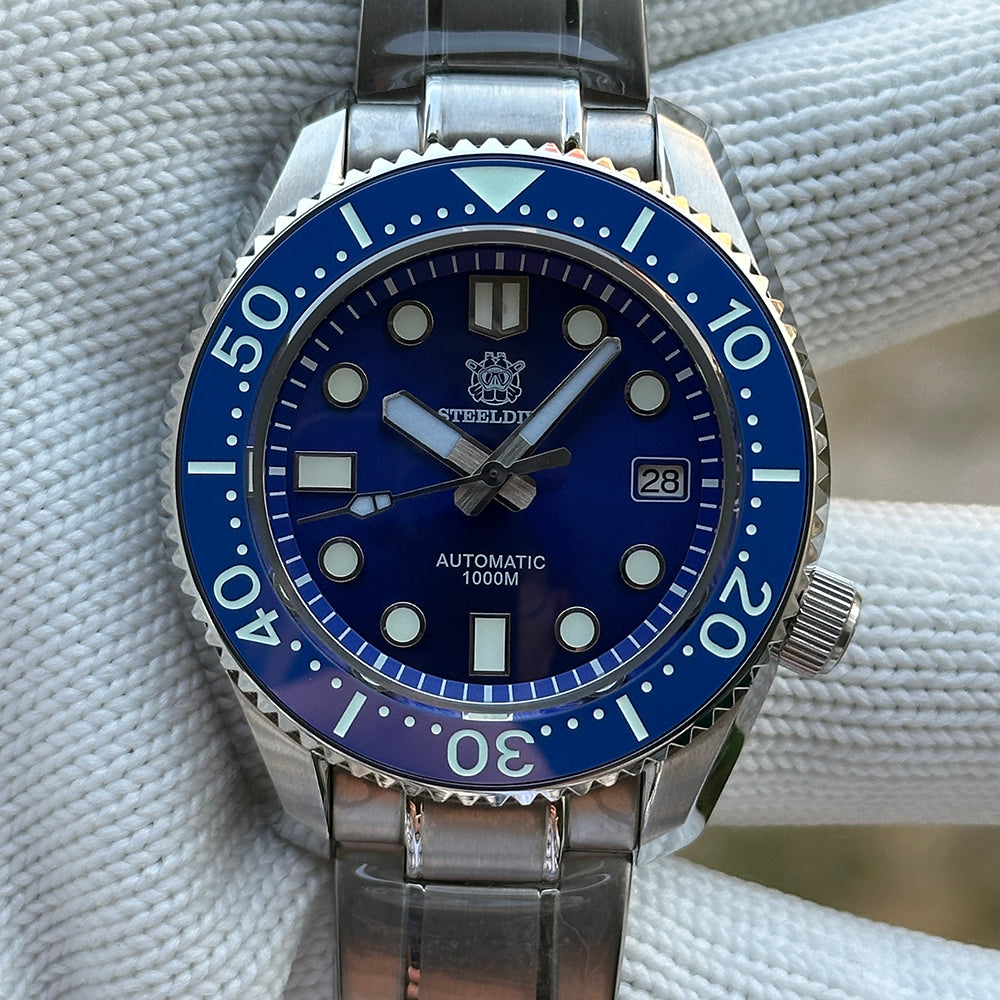 STEELDIVE SD1968 dive watch — variant 68BL-SS stock photo