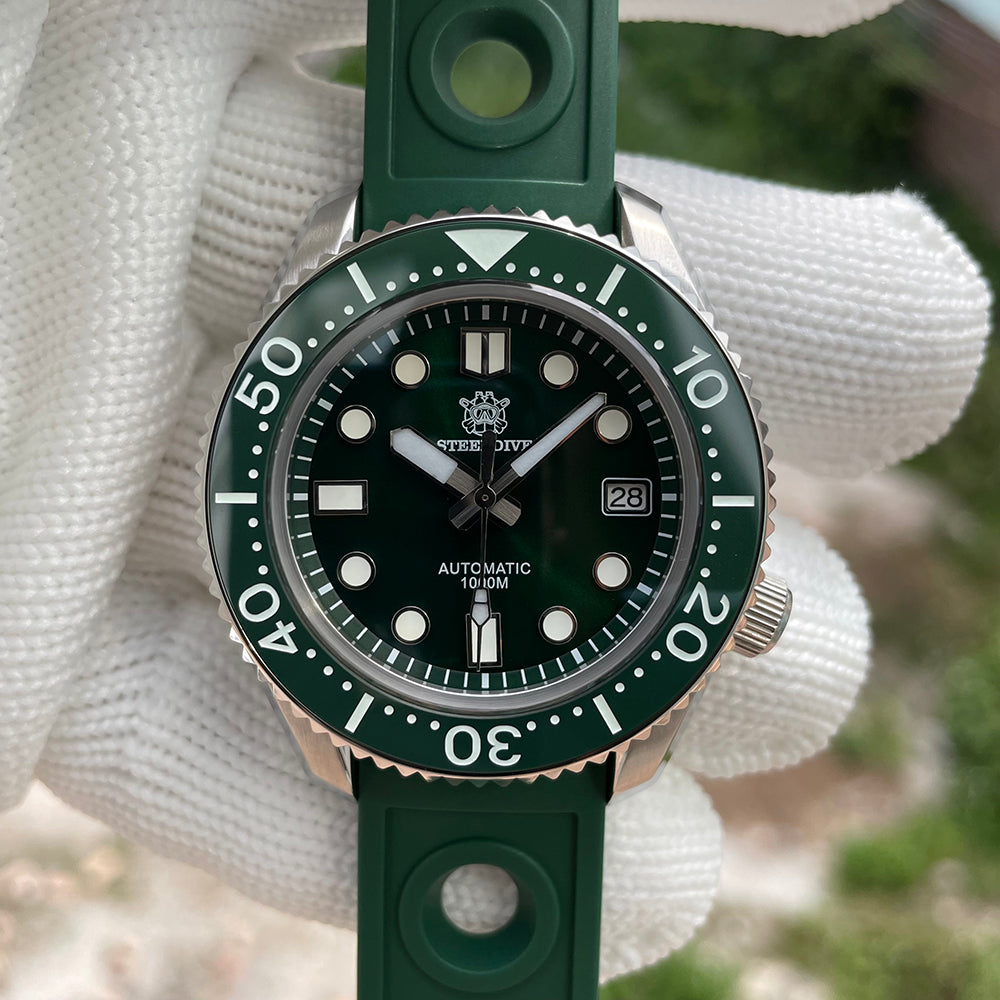 STEELDIVE SD1968 dive watch — variant 68GR-GR stock photo