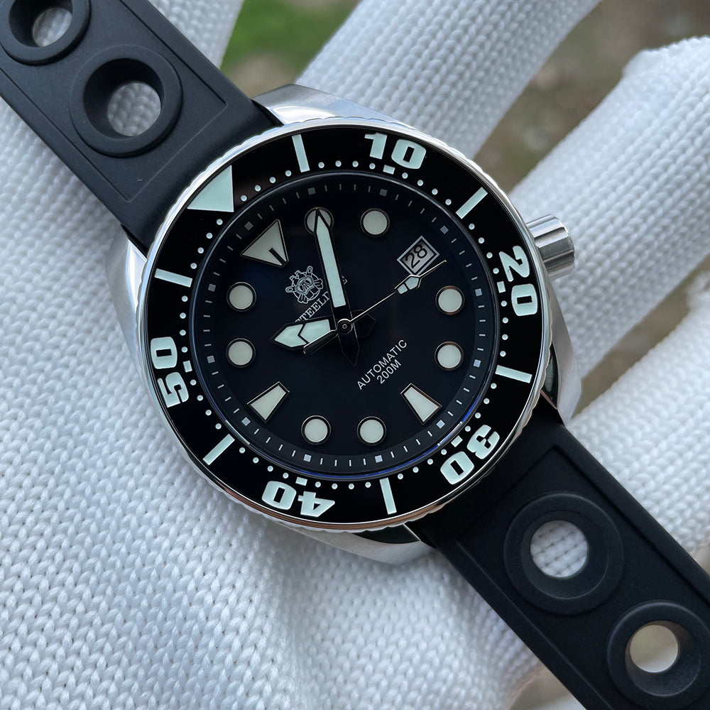 STEELDIVE SD1971 dive watch — variant 71HH-HR stock photo