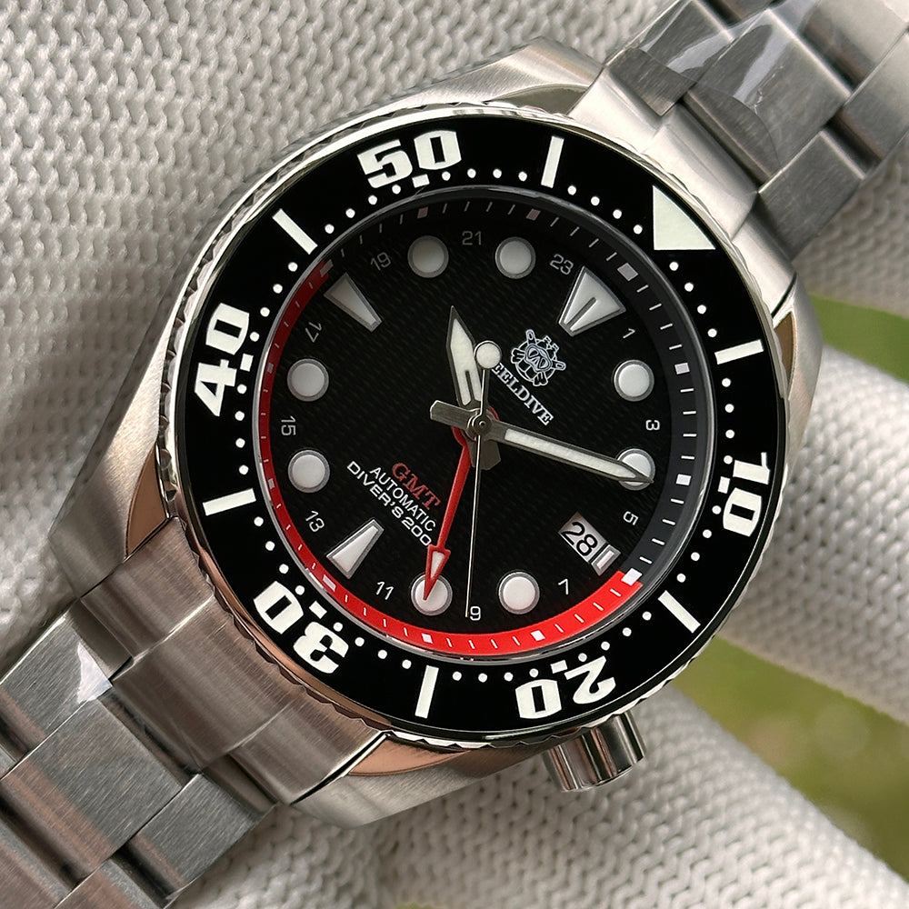 STEELDIVE SD1971GMT dive watch — variant 71GMT-HR-HH-SS stock photo