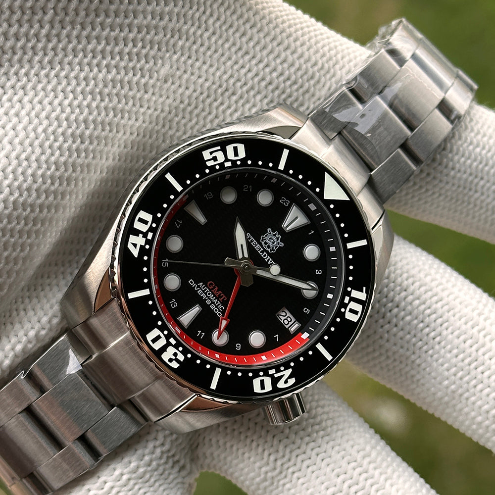 STEELDIVE SD1971GMT dive watch — photo 9