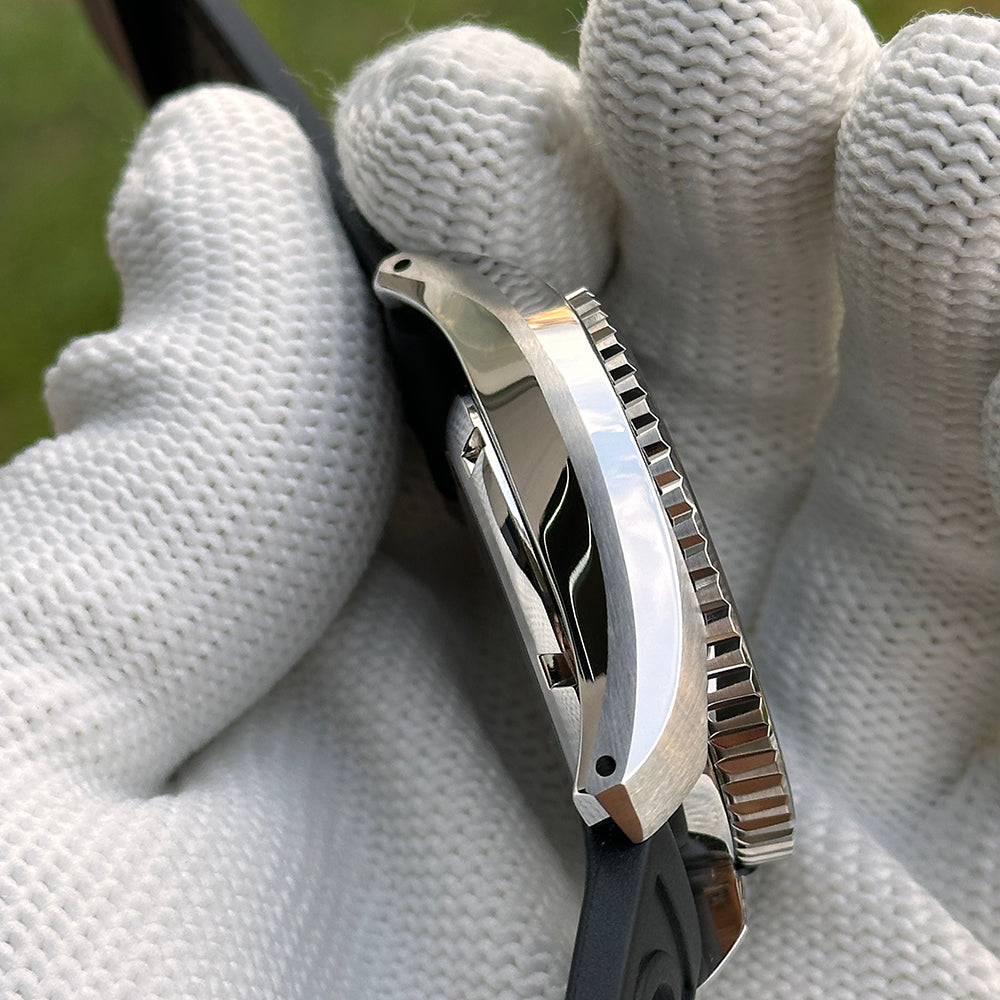Steeldive SD1971GMT domed sapphire crystal and coin-edge ceramic bezel side profile