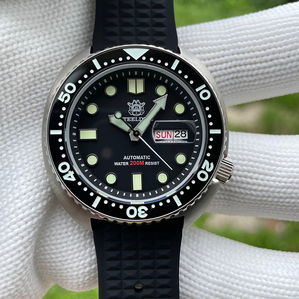 STEELDIVE SD1972 dive watch — variant 72HH-SWF stock photo