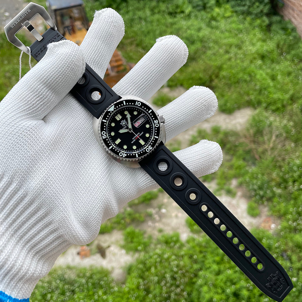 STEELDIVE SD1972 dive watch — photo 17
