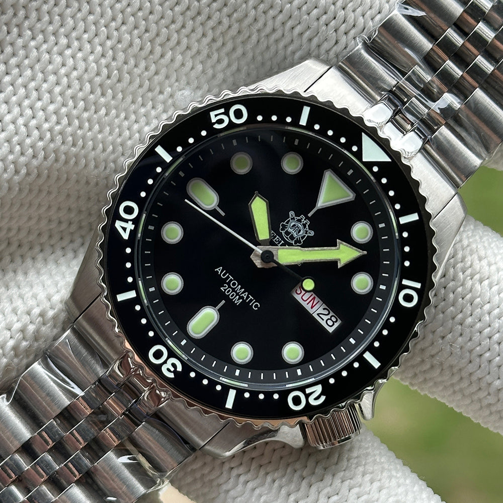 STEELDIVE SD1973W dive watch — variant 73W-JBL stock photo