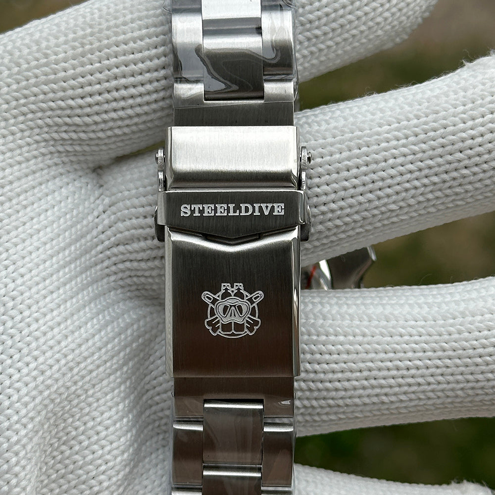 Steeldive SD1974 stainless steel bracelet fold-over clasp engraved Steeldive with diver logo