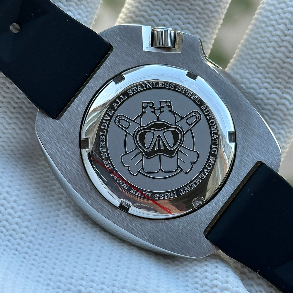 Steeldive SD1974 dive watch caseback engraved with diver logo, NH35 200m stainless steel