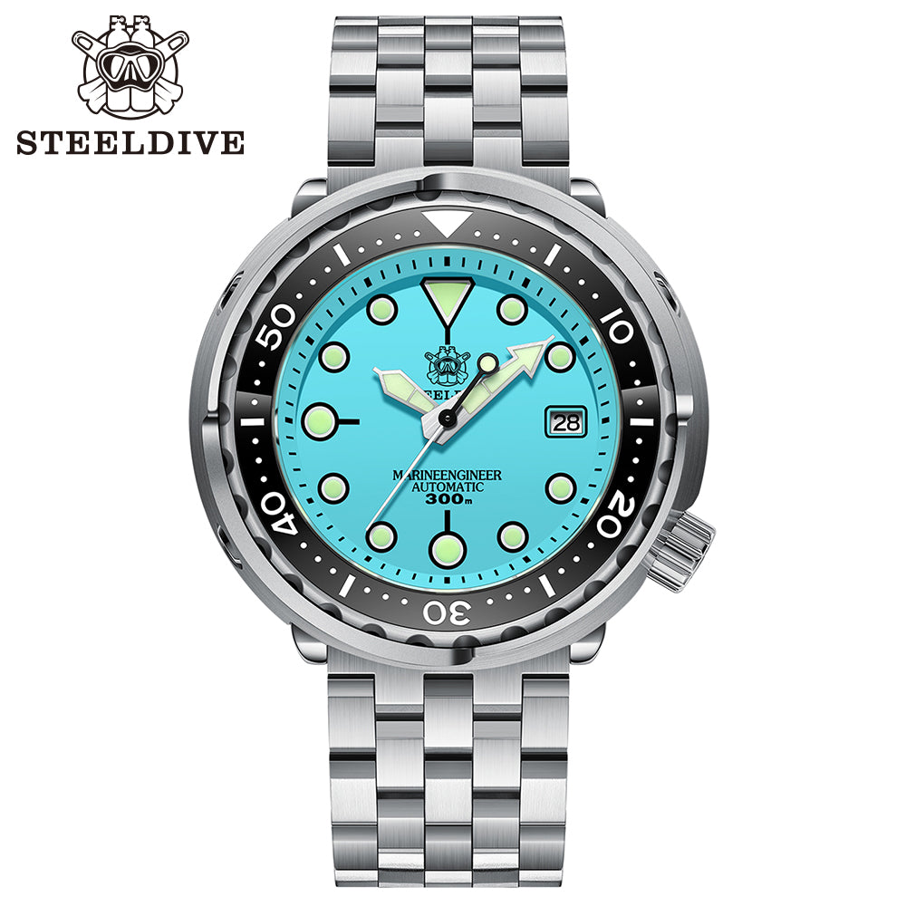STEELDIVE SD1975 dive watch — variant 75QL-05L stock photo