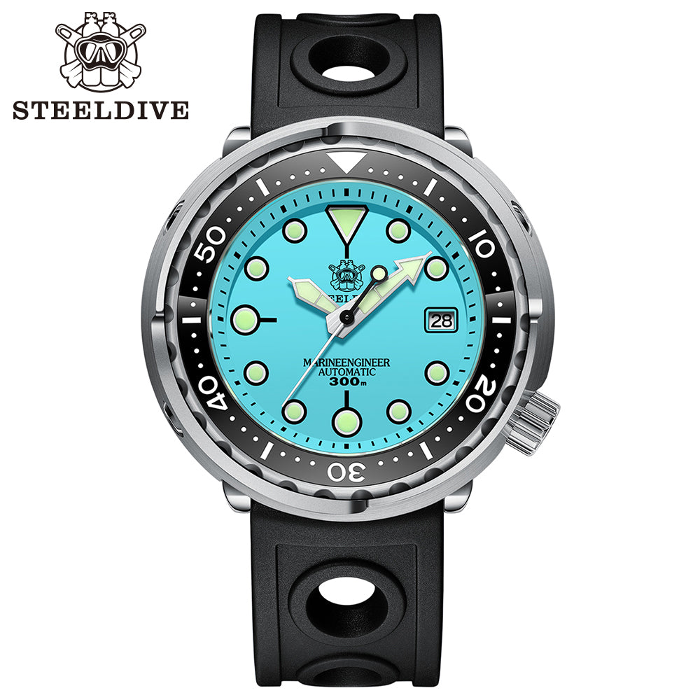 STEELDIVE SD1975 dive watch — variant 75QL-HR stock photo