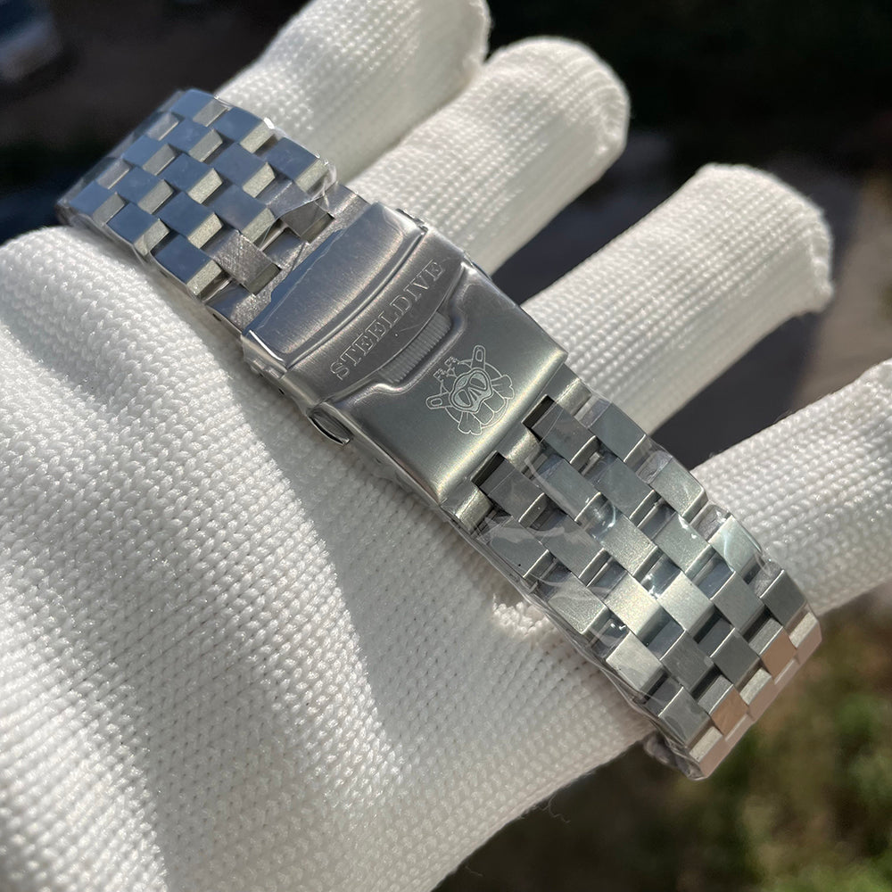 STEELDIVE SD1975 dive watch — photo 11