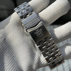 Steeldive SD1975 jubilee bracelet safety clasp with engraved logo, clasp detail