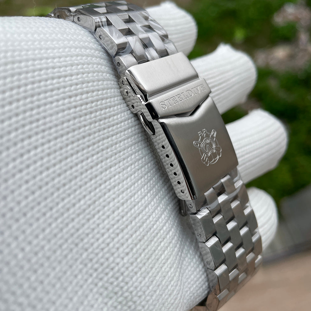 STEELDIVE SD1975V dive watch — photo 9
