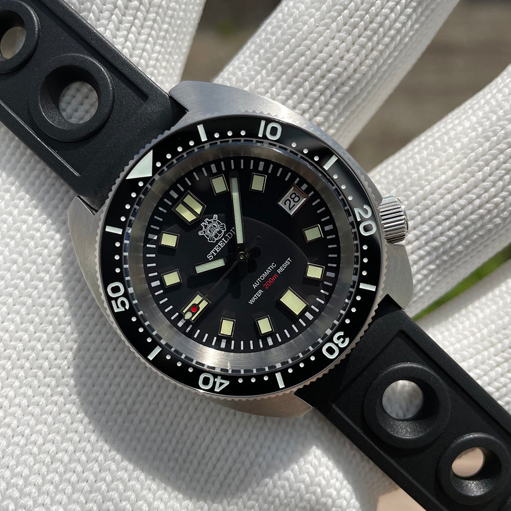 STEELDIVE SD1977 dive watch — photo 12