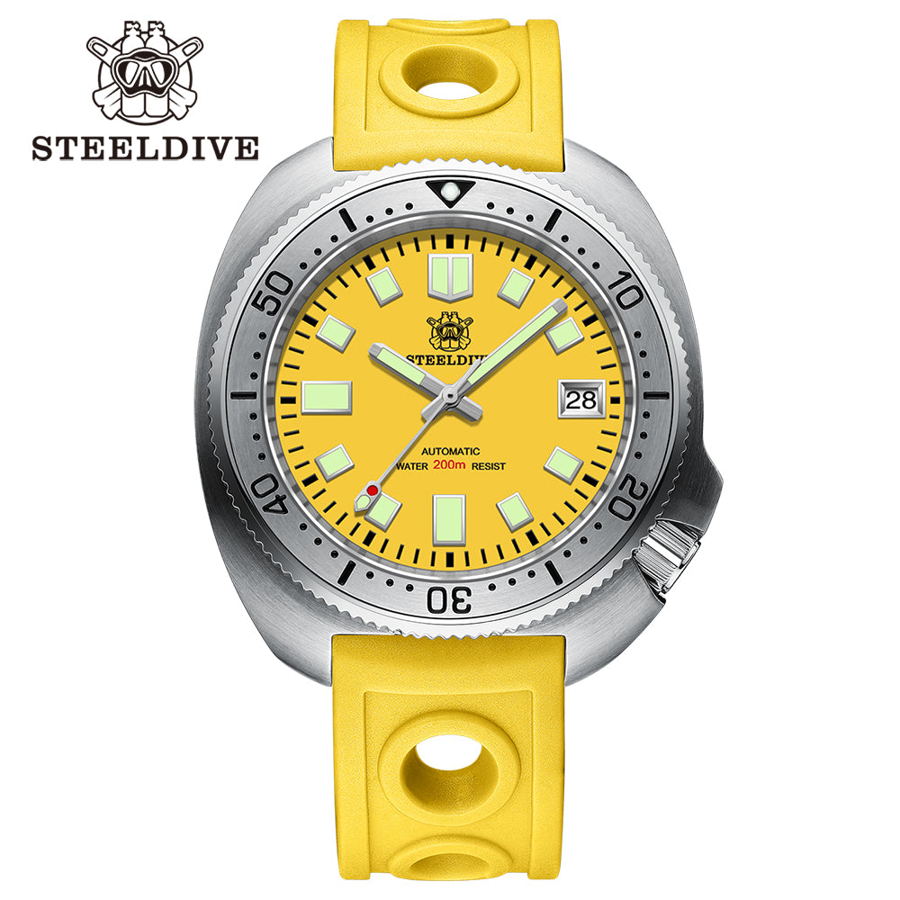 STEELDIVE SD1981 dive watch — variant 81YL-YR stock photo