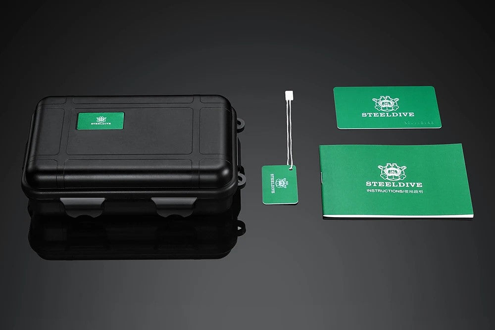 Steeldive SD1982 packaging set: black hard case, hang tag and green instruction manual