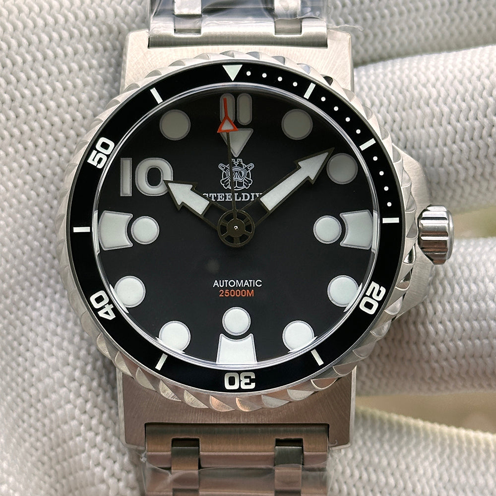 STEELDIVE SD1982 dive watch — photo 13