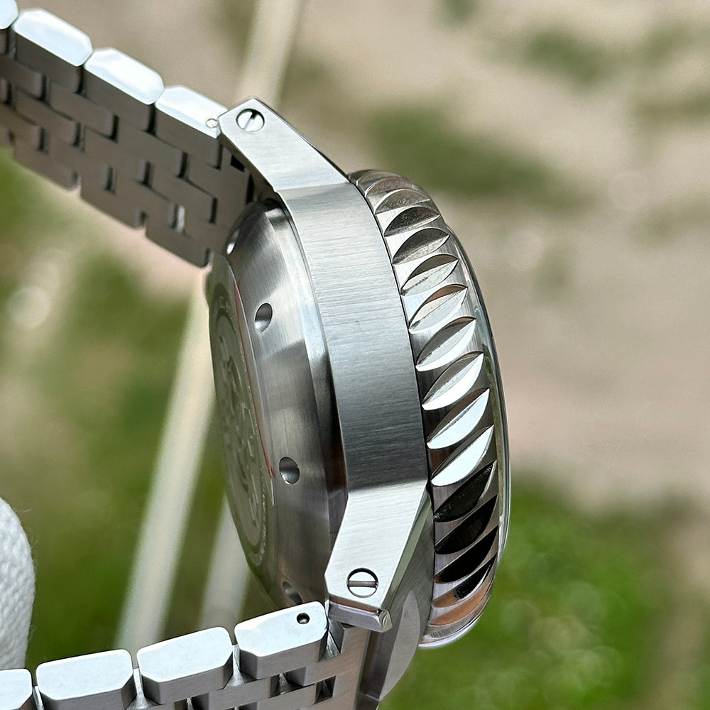 STEELDIVE SD1982T dive watch — photo 4