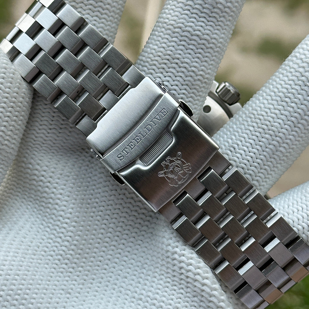 STEELDIVE SD1982T dive watch — photo 7