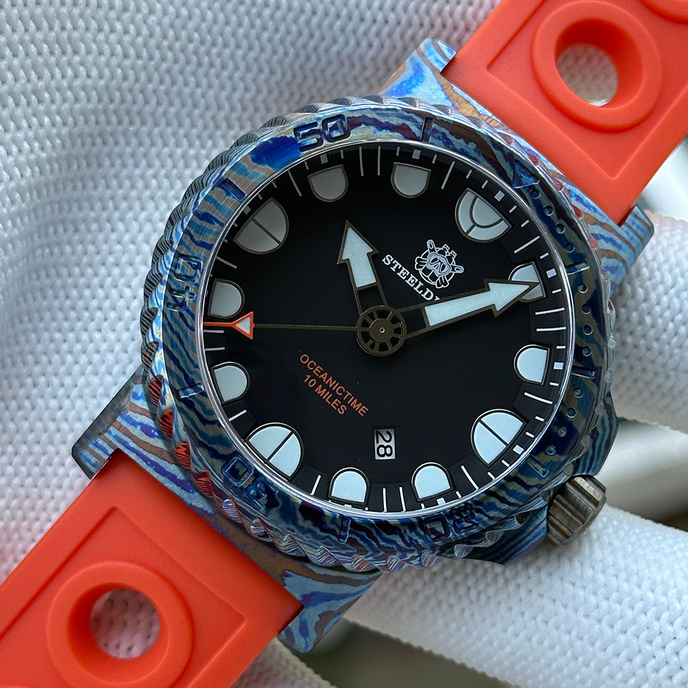 STEELDIVE SD1982Y dive watch — variant 82Y-OR stock photo