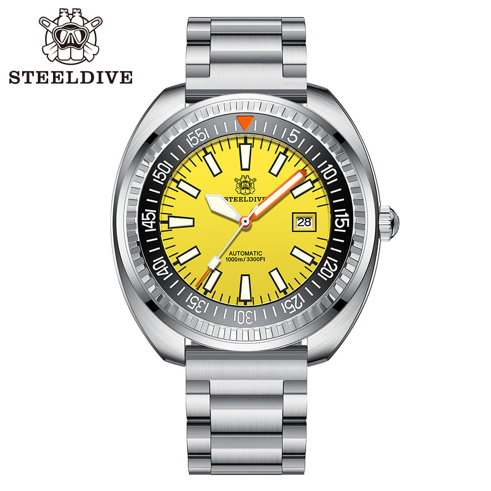 STEELDIVE SD1983 dive watch — variant 83YL-03L stock photo
