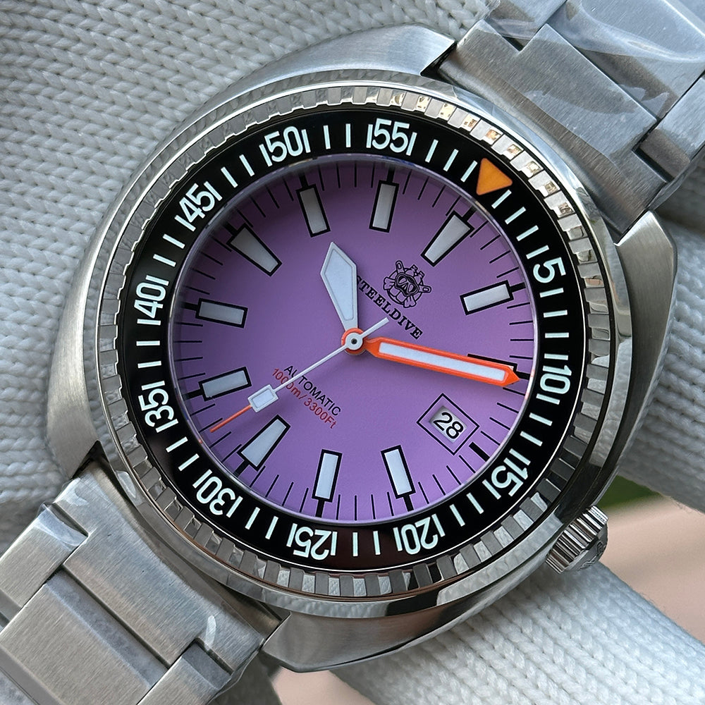 STEELDIVE SD1983 dive watch — variant 83ZS-03L stock photo