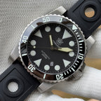 STEELDIVE SD1987 dive watch — variant 87HH-L-HR stock photo