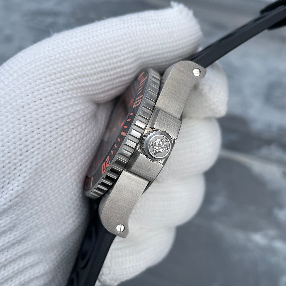 Steeldive SD1987 brushed steel case profile showing signed screw-down crown and coin-edge bezel