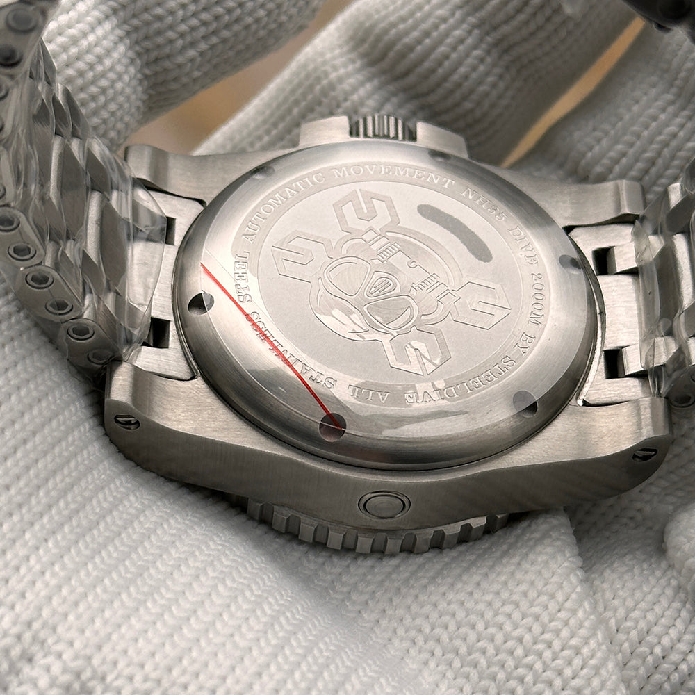 Steeldive SD1987 engraved caseback with NH35 automatic and 2000M stainless steel inscription