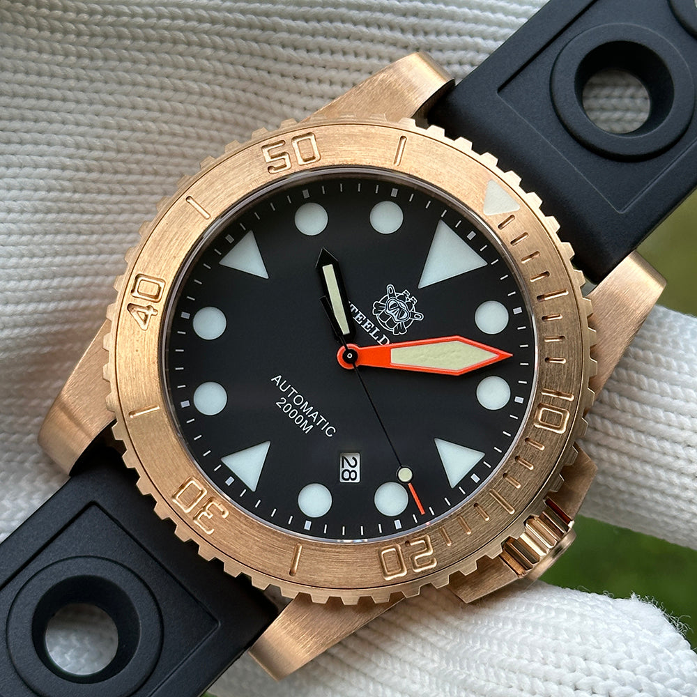 STEELDIVE SD1987S dive watch — variant 87S-HH-HR stock photo