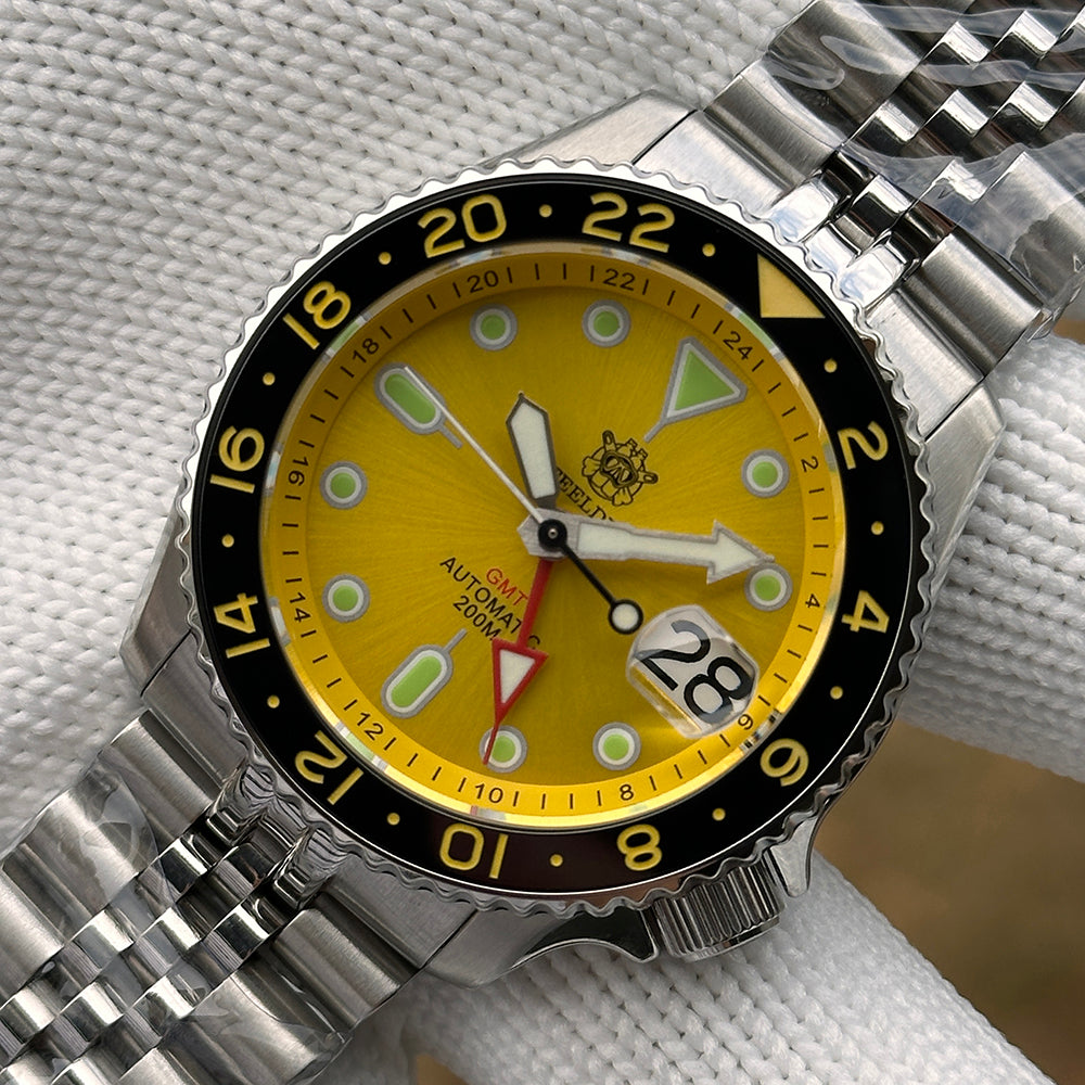 STEELDIVE SD1994 dive watch — variant 94YL-JBL stock photo