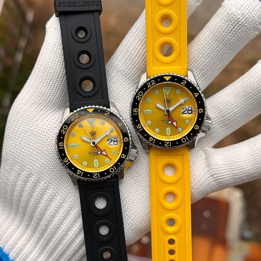 Steeldive SD1994 yellow dial GMT on black rubber strap and on yellow rubber strap, comparison