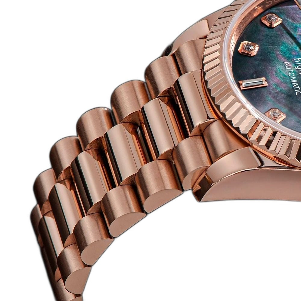 Sugess S449 rose gold president bracelet close-up, fluted bezel edge and black mother-of-pearl dial with diamonds